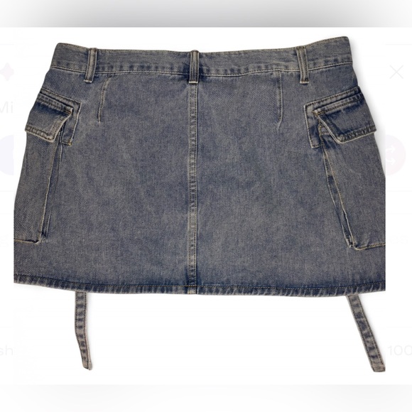 SHEIN Blue Denim Mini Skirt - Picture 2 of 2